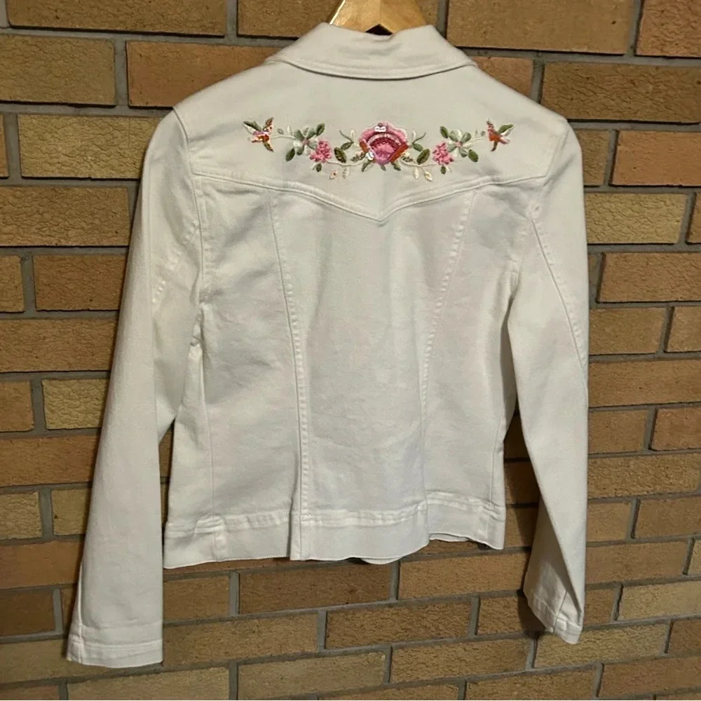 Kikit Jeans Jacket Womens Size Small White Floral Embroidered Cropped Denim